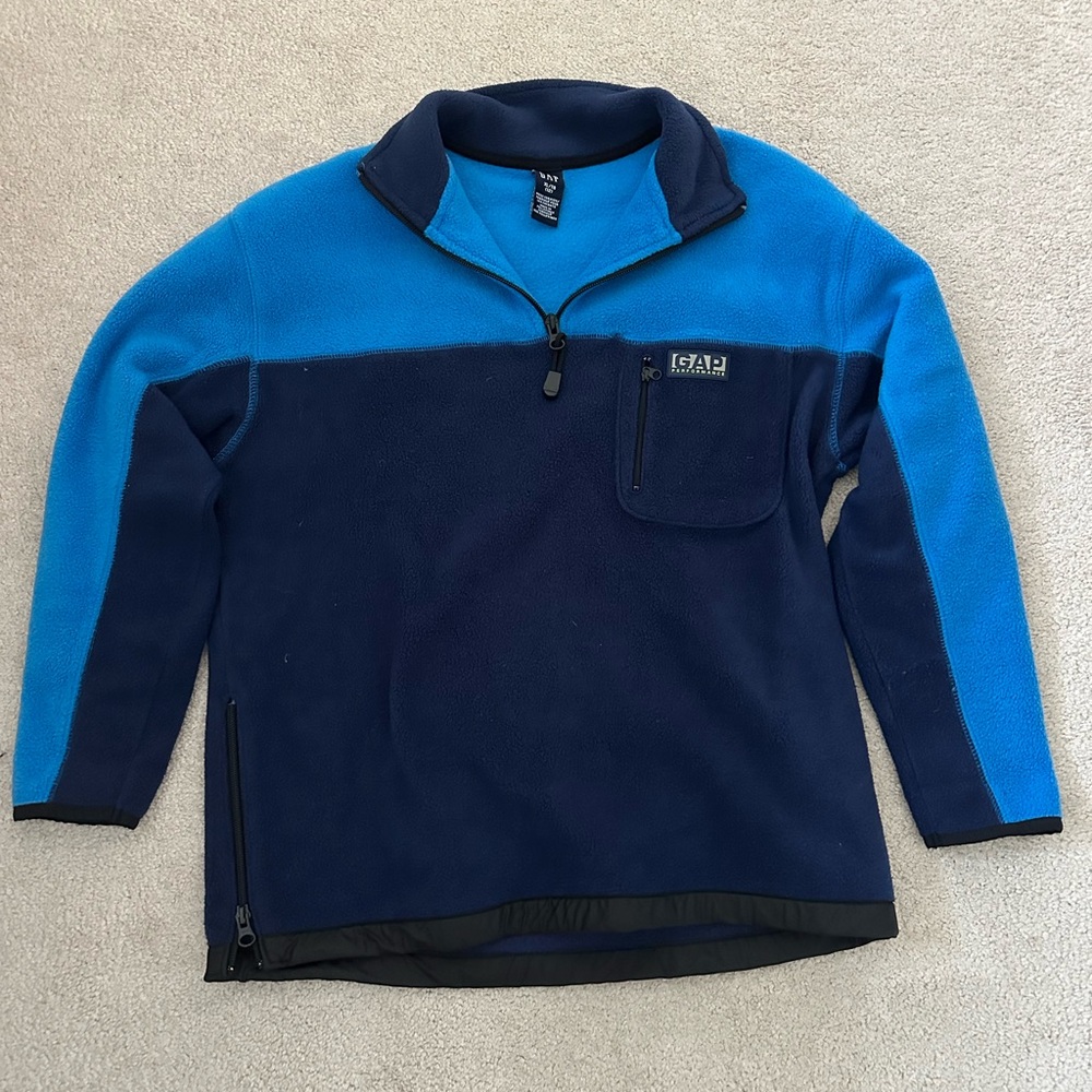 GAP Performance Two-Tone Fleece Pullover